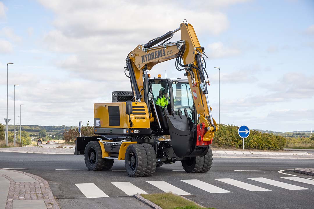 MX14G Front Right Side View Transport